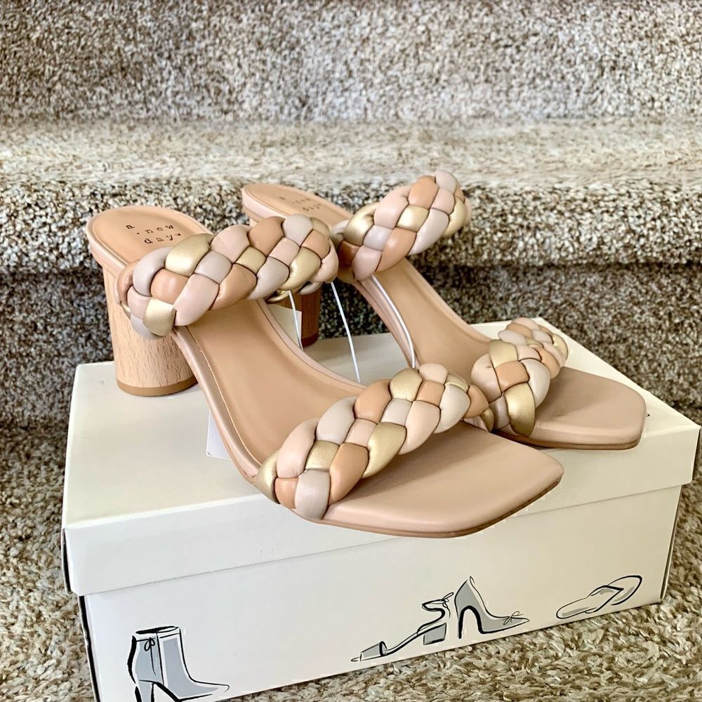 New Metallic Beige & Gold Braided Block Basil Mule Heels Open Toe Sandals